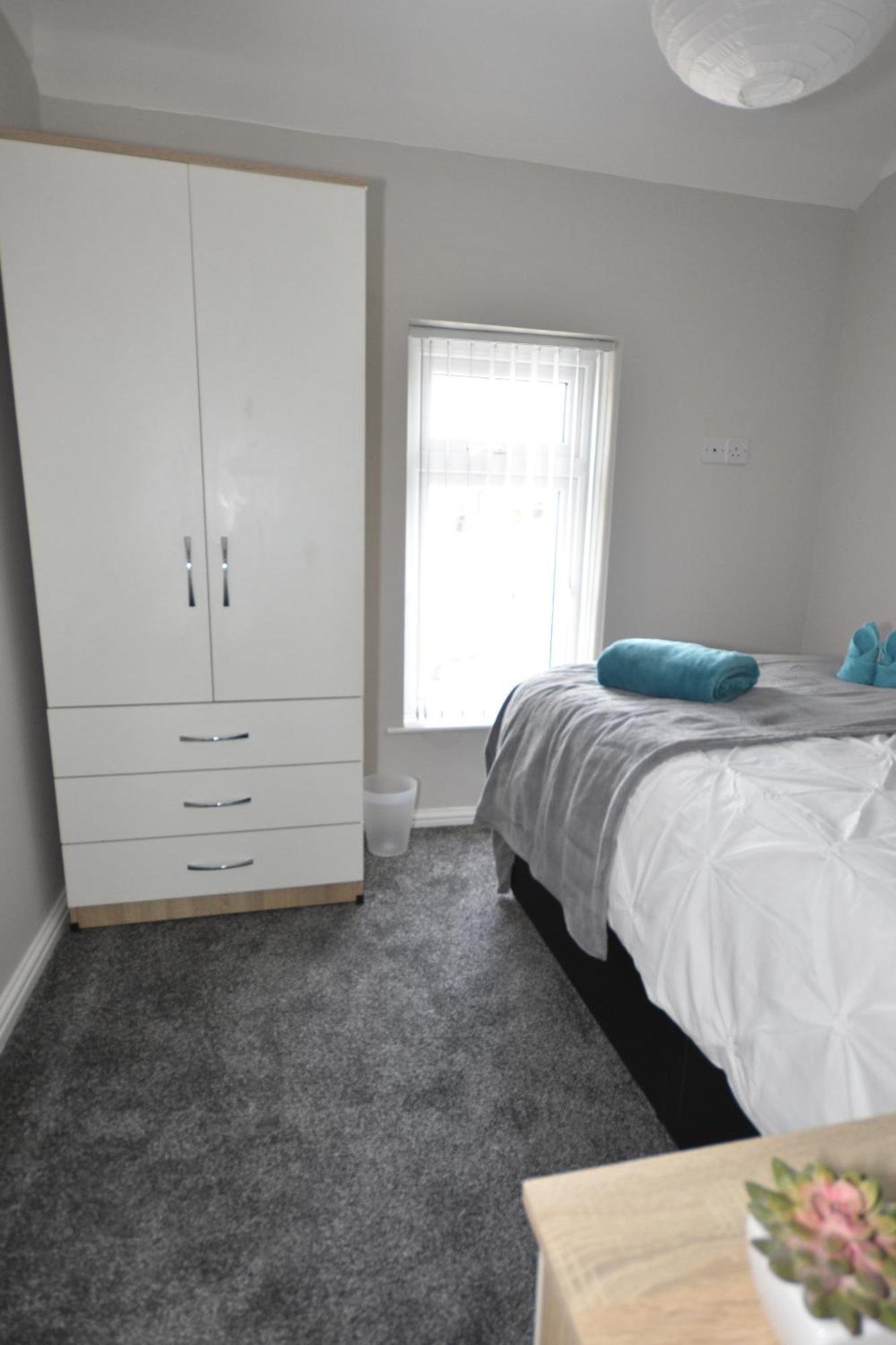 Townhouse @ Penkhull New Road Stoke Hotel Buitenkant foto