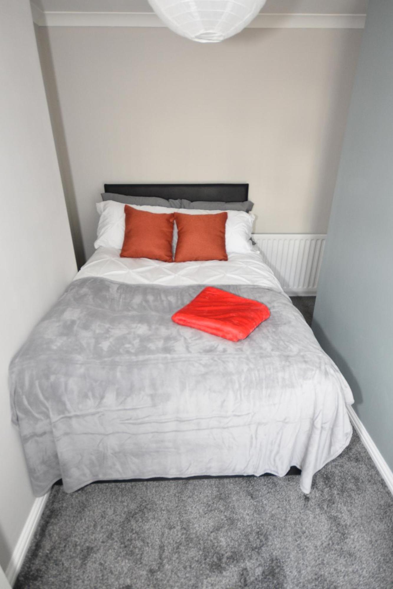 Townhouse @ Penkhull New Road Stoke Hotel Buitenkant foto